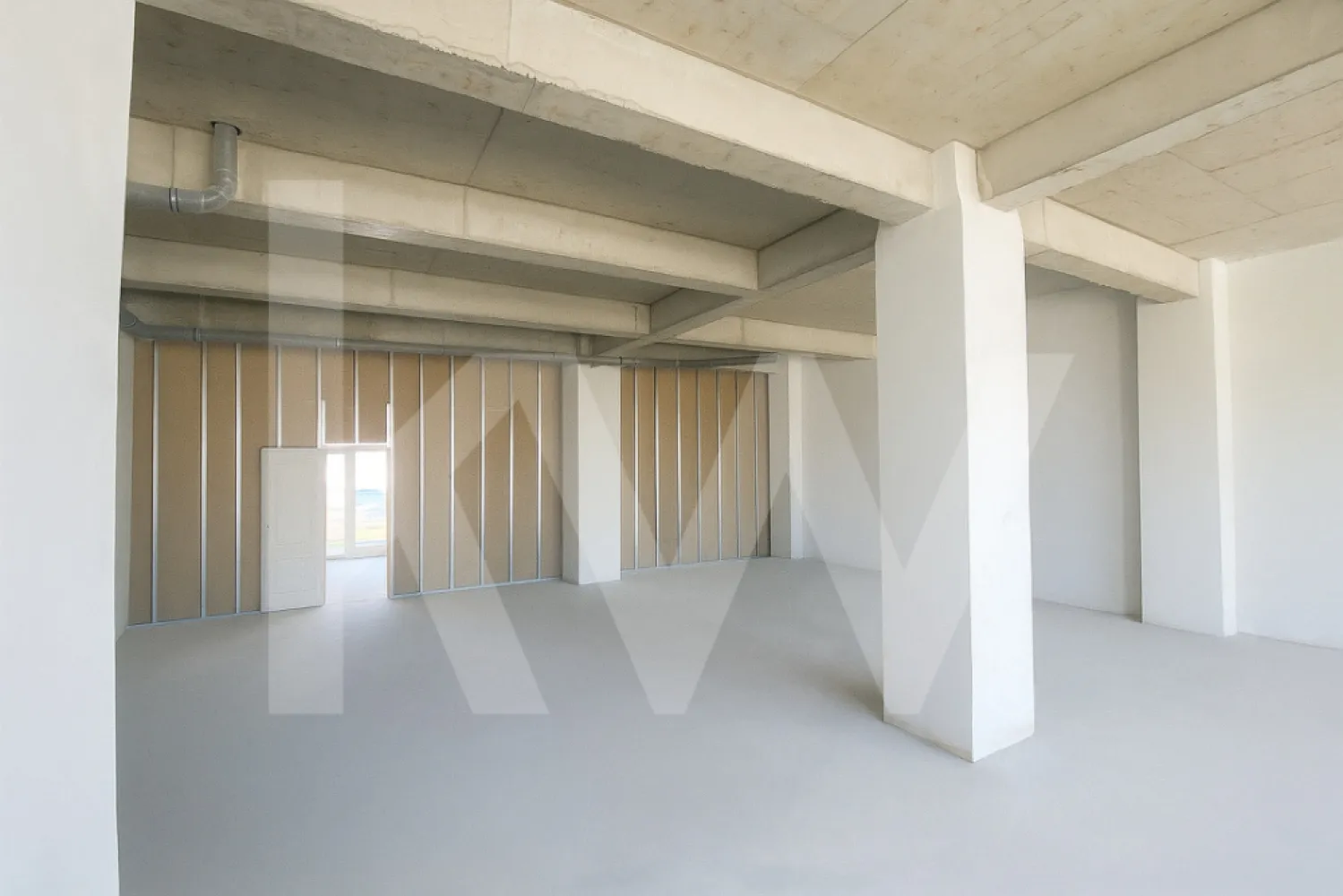 Spatiu comercial stradal 140mp B-dul Mihai Viteazu Dedeman D-na Stanca - Spatiu Comercial de Inchiriat – Bulevardul Mihai Viteazu, Sibiu, Selimbar
Ai nevoie de un spatiu comercial intr-o zona cu trafic intens si vizibilitate maxima? Iti prezentam un open space modern, situat pe Bulevardul Mihai Viteazu, langa Dedeman, zona Doamna Stanca – un punct strategic pentru orice tip de afacere.

Detalii principale:
Suprafata utila: 140 mp (suprafata construita: 160 mp)
Open space cu posibilitate de compartimentare.
Vitrina si front stradal:  – expunere excelenta.
Inaltime interioara: 3,20 m.
Parcare proprie: 4 locuri incluse.
Grup sanitar propriu si contorizare separata.
Acces fata si spate pentru marfa si clienti.
An constructie: 2024 – cladire moderna, structura pe beton.
Regim inaltime: P+10.
Avantaje:
Langa Dedeman, zona Doamna Stanca, intr-o zona cu trafic pietonal si auto intens.
Vizibilitate ridicata datorita vitrinei largi.
Potrivit pentru clinica, laborator, alimentatie publica, magazin, showroom sau birouri reprezentative.
Parter de bloc cu alte spatii comerciale deja functionale.


Contacteaza-ne acum pentru vizionare si rezerva-ti acest spatiu comercial premium inainte sa fie inchiriat.