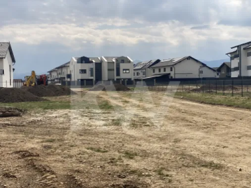 Teren pentru casa individuala in Selimbar - acces auto S+P+1E+ER 331mp