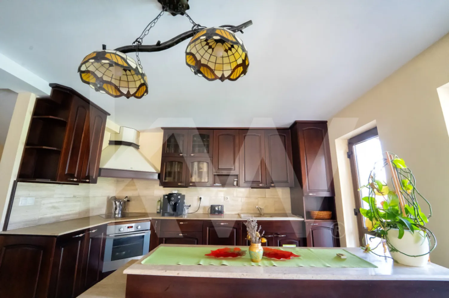 Vila exclusivista cu piscina si panorama de vis Cisnadioara - Vila Exclusivistă din Cisnădioara – Refugiul Tău de Vis în Inima Naturii!

Descoperă un colț de rai amplasat în mijlocul pădurilor transilvănene, într-una dintre cele mai căutate zone din județul Sibiu – Cisnădioara. Această proprietate unică redefinește luxul și confortul într-un cadru natural spectaculos, ideal pentru relaxare, retreat-uri sau investiții turistice de top.

 Detalii impresionante:
• Teren generos: 2.772 mp de libertate pură și peisaj de poveste
• Vila: 8 camere spațioase + 8 băi moderne, concepute pentru intimitate și confort
• Bucatarie la subsol, CT, spatii de depozitare.
• Piscină exterioară cu vedere spre munți și pădure
• Jacuzzi interior, perfect pentru zilele reci de iarnă
• Saună privată pentru clipe de răsfăț desăvârșit
• Crama tradițională – perfectă pentru seri cu vin și povești
• Zonă de grătar & terase largi pentru socializare în aer liber

Locație de vis:
Situată într-o zonă liniștită, dar extrem de bine conectată, vila oferă acces rapid către puncte de interes turistic, trasee montane, obiective istorice și gastronomia autentică specifică zonei Mărginimii Sibiului.

De la drumeții în peisaje spectaculoase, până la degustări de bucate locale și vinuri nobile, fiecare zi aici e o experiență care îți încântă simțurile.

Contactează-mă pentru detalii sau o vizionare!
Proprietăți ca aceasta sunt rare. Sufletul Transilvaniei, cu rafinamentul vremurilor moderne – gata să devină al tău.

Vila se poate achizitiona impreuna cu 4 casute si teren aferent de 2000 mp cu un pret suplimentar in valoare de 345.000 euro
https://kw.immoflux.ro/publicproperty/P10375