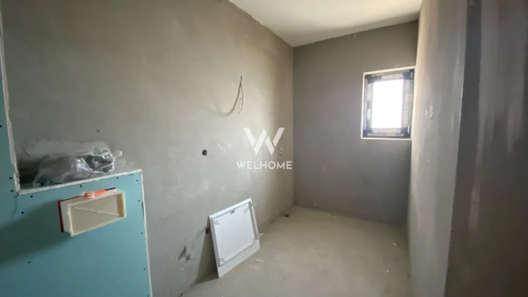 Apartament cu 2 camere si avans doar 5% - zona Doamna Stanca - Sibiu - Proiect nou in faza de constructie
Primele preturi listate
Dezvoltator cu o experienta de 15 ani pe piata
Loc de parcare suprateran (optional subteran) si spatiu depozitare pentru fiecare apartament inclus in pret
Termen receptie: 2028
Locatie: Zona Shopping City Sibiu

Apartament 2 camere cu predare La Alb (optional La Cheie).
Compartimentare: hol, dormitor, living cu bucatarie, baie cu geam, balcon, spatiu pentru depozitare

Alte puncte forte:
*Bloc modern D+P+6
*Incalzire in pardoseala
*Lift pentru 6 persoane
*Parcari pentru vizitatori
*Zona comerciala si de interes
*Spatiu amenajat pentru biciclete
*Vedere panoramica

Pret: 
*pentru etaj: parter - et.3, 100 500 Euro TVA Inclus predare la stadiu interior La Alb. 
*pentru etaj: 4 - 6, 100 800 Euro TVA Inclus predare la stadiu interior La Alb. 
Optional pentru finisaje de interior +3000euro.
