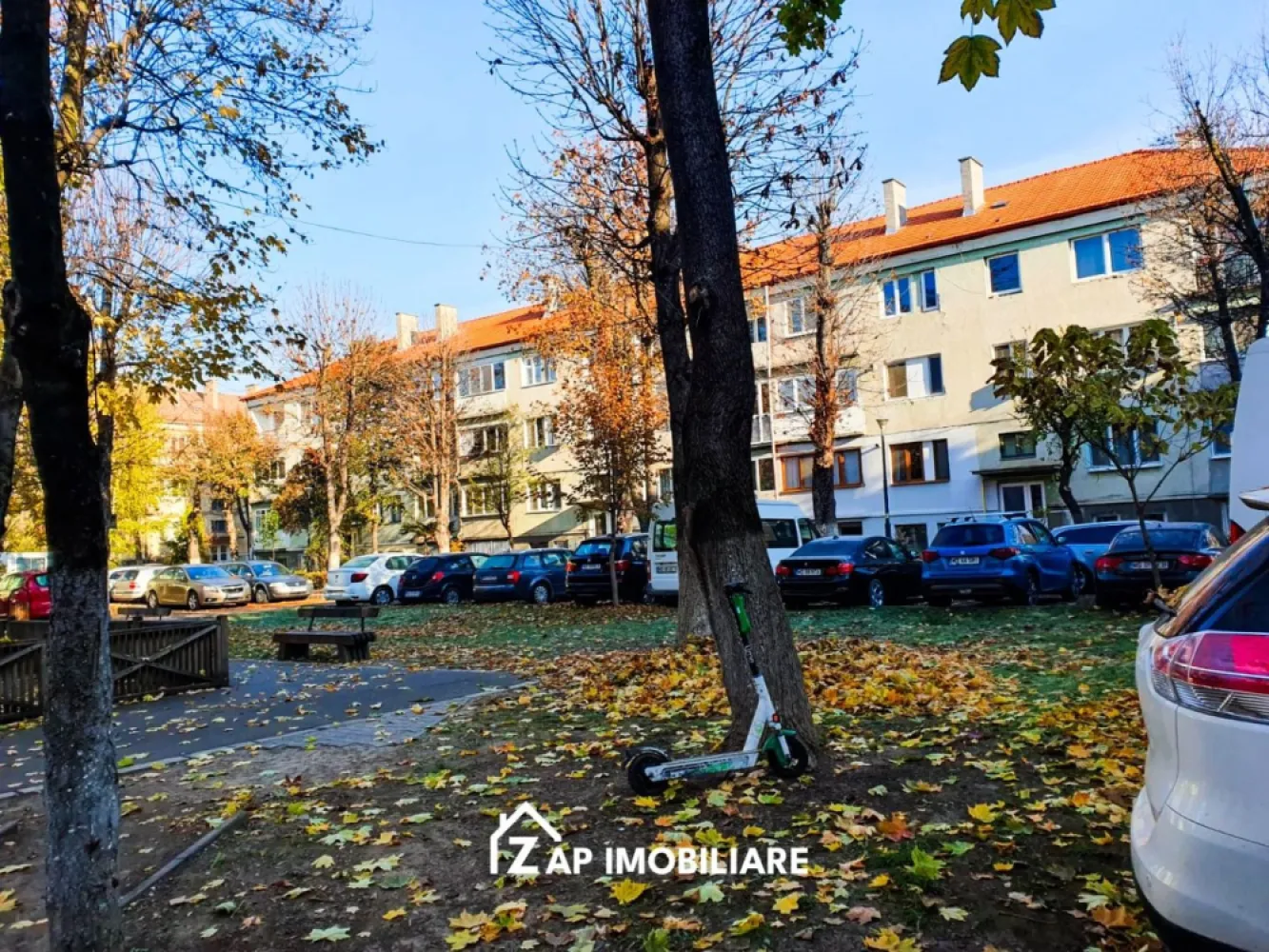 Zona Moca - Etaj 2 - Apt 2 camere - lângă Topmed și Nova Vita - Mentionati ID-ul proprietatii cand apelati: CP3165359
Contact ⓪⑦②⑥ ②②③ ⑧⑧⑥ Sebastian

Apartament 2 camere decomandat, zona Moca – lângă Topmed și Nova Vita

Vă prezentăm un apartament cu 2 camere decomandat ( se intra separat in fiecare camera ) , situat într-o zonă apreciată din Târgu Mureș, în cartierul Moca, la doar câteva minute de Topmed, Nova Vita, Kaufland și Lidl.

-- 2 camere
-- pivnita mare la subsol - 9 mp 
-- 45 mp utili
-- Compartimentare decomandată
-- Etaj 2
-- An construcție 1970
-- Zonă liniștită și bine conectată
-- Aproape de clinici medicale, magazine și mijloace de transport

Apartamentul beneficiază de o compartimentare practică, fiind potrivit atât pentru locuit, cât și pentru investiție.

Pentru mai multe informații sau programarea unei vizionări, vă rugăm să ne contactați.

Comision Agentie ZERO

Contact ⓪⑦②⑥ ②②③ ⑧⑧⑥ Sebastian