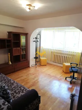 3 camere, decomandate, mobilat complet, Zona Avram Iancu, Cipariu
