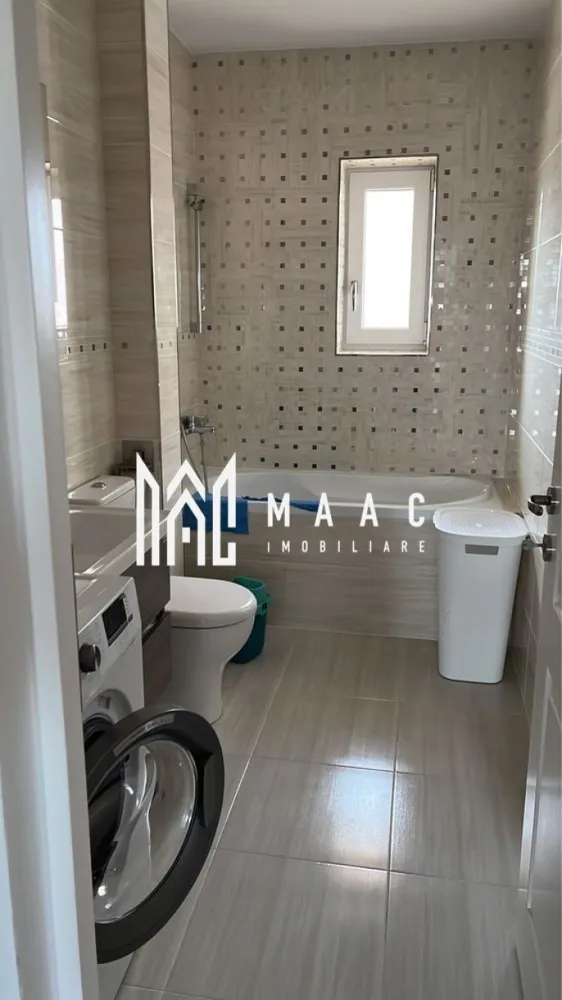 Apartament de închiriat | 3 camere | Etajul 2 | Cartier Kastani - MAAC Imobiliare vă propune spre închiriere un apartament cu 3 camere, amplasat la etajul 2 al unui imobil situat în cartierul Kastani.

Suprafața utilă: 60 mp.
Compartimentare:

- Hol de acces generos.
- Sufragerie open-space cu bucătăria.
- 2 dormitoare matrimoniale.
- Baie dotată cu vană și geam pentru aerisire.
- Balcon cu acces din bucătărie.

Locuința oferă intimitate, spațiu de relaxare și un ambient plăcut, fiind situată într-o zonă liniștită.

- Se percepe o garanție în cuantumul unei luni de chirie.

- Nu se acceptă animale de companie.

Pentru mai multe detalii, specificați anunțul cu CP3163872