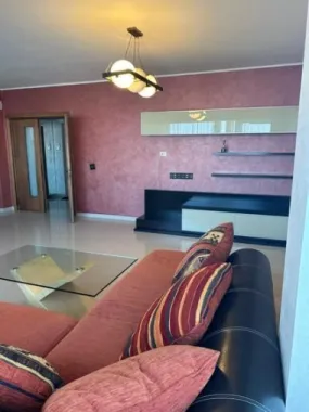 De inchiriat apartament 2 camere Complex Rezidențial I. C. Frimu, 500 euro