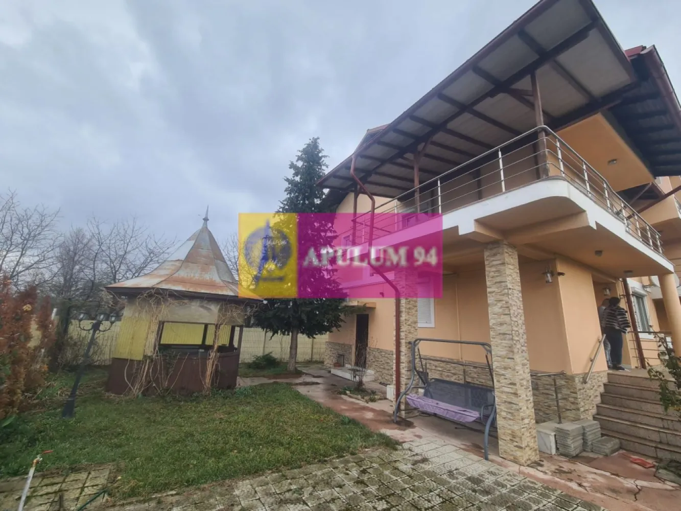 Vila de vanzare in Banesti