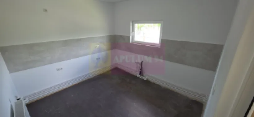 Casa de vanzare cu 4 camere in Brebu