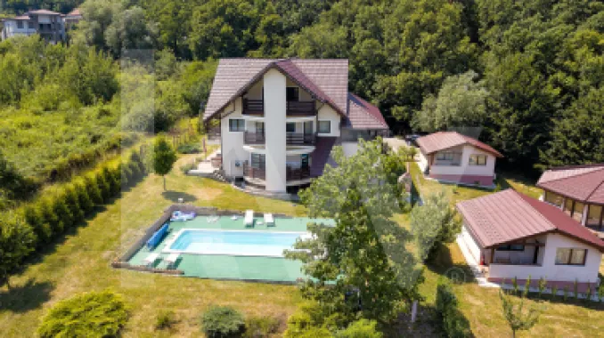 Vila exclusivista cu piscina si panorama de vis Cisnadioara