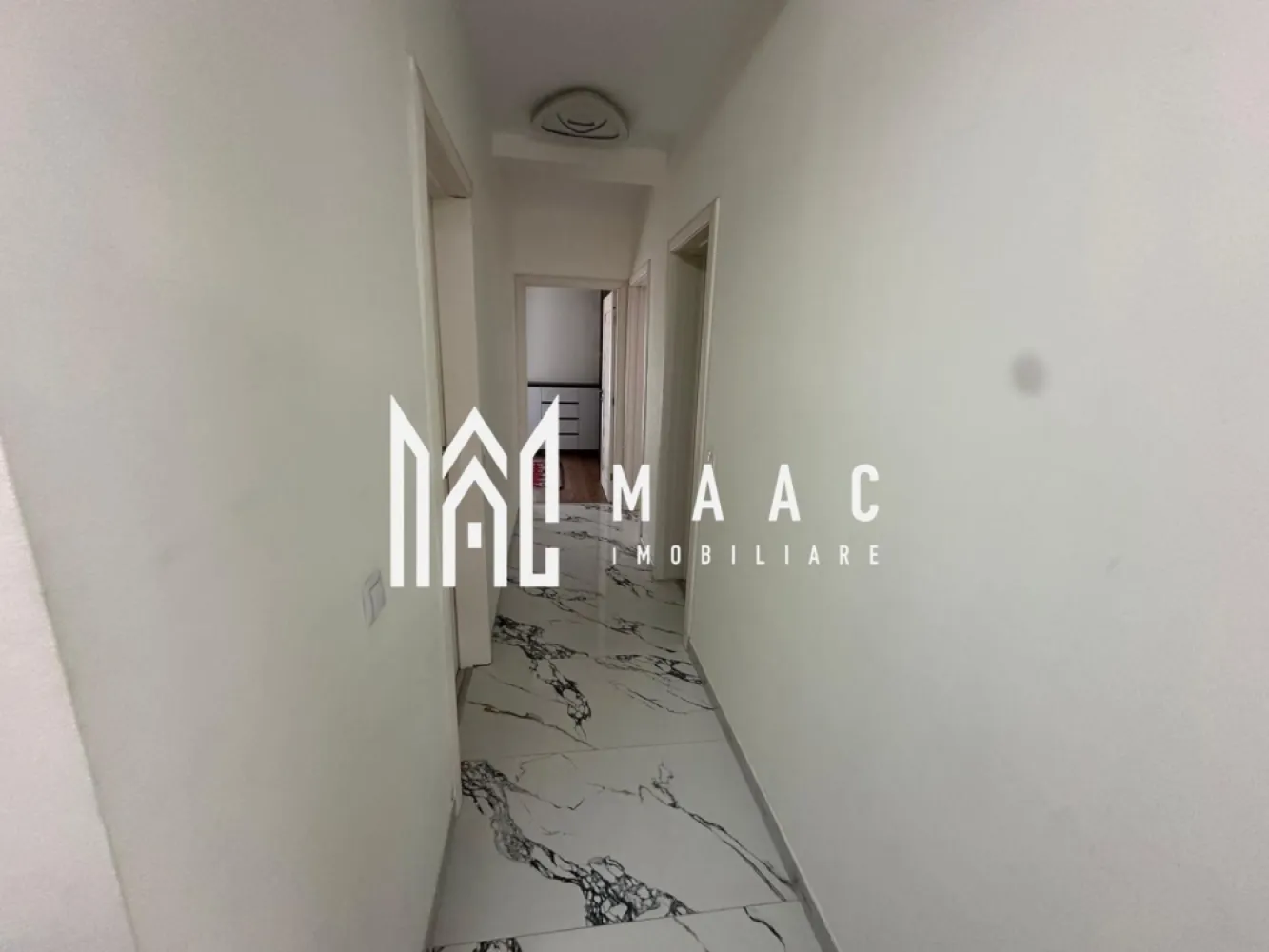 APARTAMENT 3 CAMERE I GRADINA I SELIMBAR