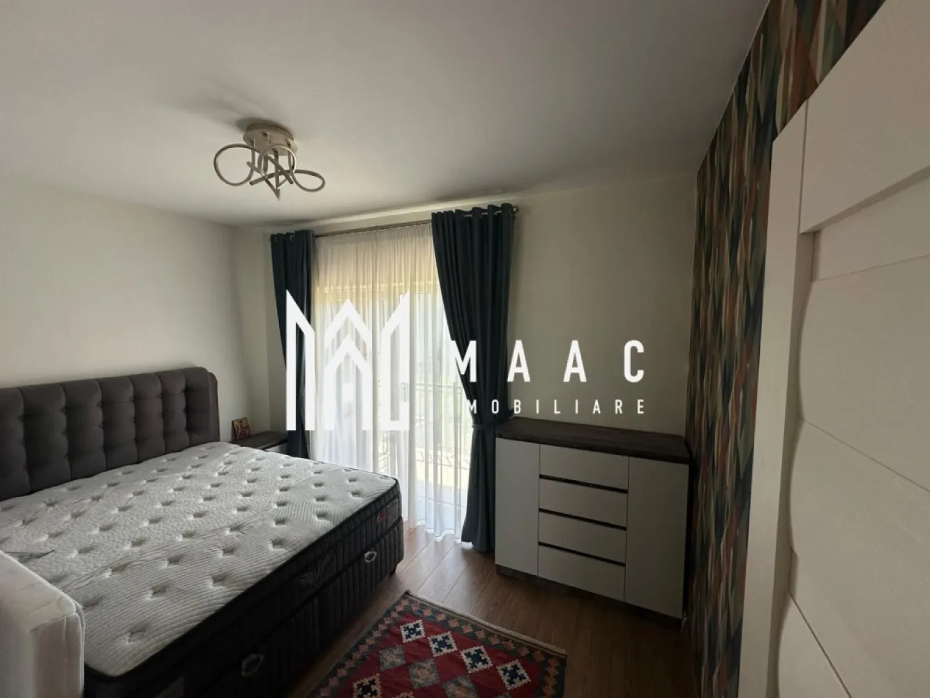 APARTAMENT 3 CAMERE I GRADINA I SELIMBAR
