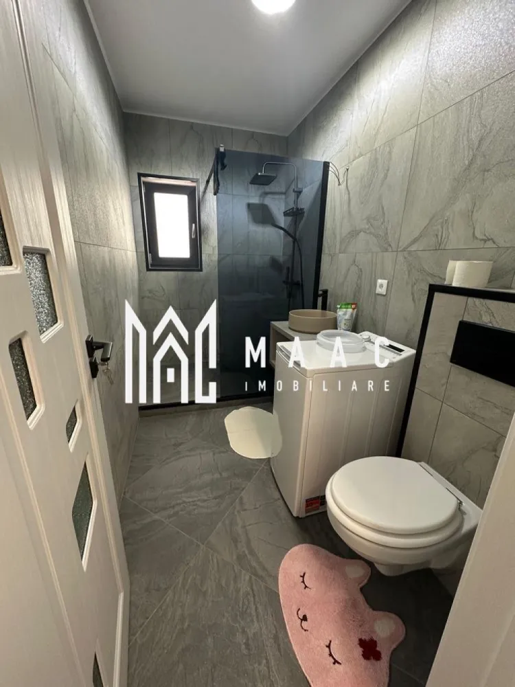 Apartament 2 Camere | 40 MPU | Etaj 2 | Selimbar - MAAC Imobiliare vă propune spre vânzare un apartament, situat într-un imobil nou, finalizat în anul 2024.

Caracteristici principale
Suprafață utilă: 40 mp
Etaj: 2 din 2 + mansardă
Construcție nouă, finalizată în 2024
Complet mobilat și utilat
Disponibil pentru predare imediată

Compartimentare și dotări
Living
Dormitor
Bucătărie complet mobilată și utilată
Baie 
Mobilier și electrocasnice incluse în preț

Avantaje și beneficii
Se vinde exact ca în fotografii
Posibilitatea preluării chiriașului existent, pentru continuitatea randamentului investițional

Localizare și potențial
Amplasat într-o zonă cu acces facil către punctele de interes ale orașului, apartamentul oferă confort, funcționalitate și o investiție sigură într-un imobil nou..

Pentru mai multe detalii și programarea unei vizionări, vă rugăm să contactați echipa MAAC Imobiliare și să menționați ID-ul proprietății: CP3130816.