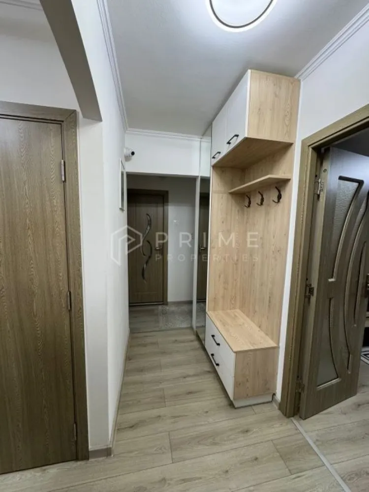 Apartament cu 3 camere, decomandat – Cartier Tudor- Mobilat și utilat