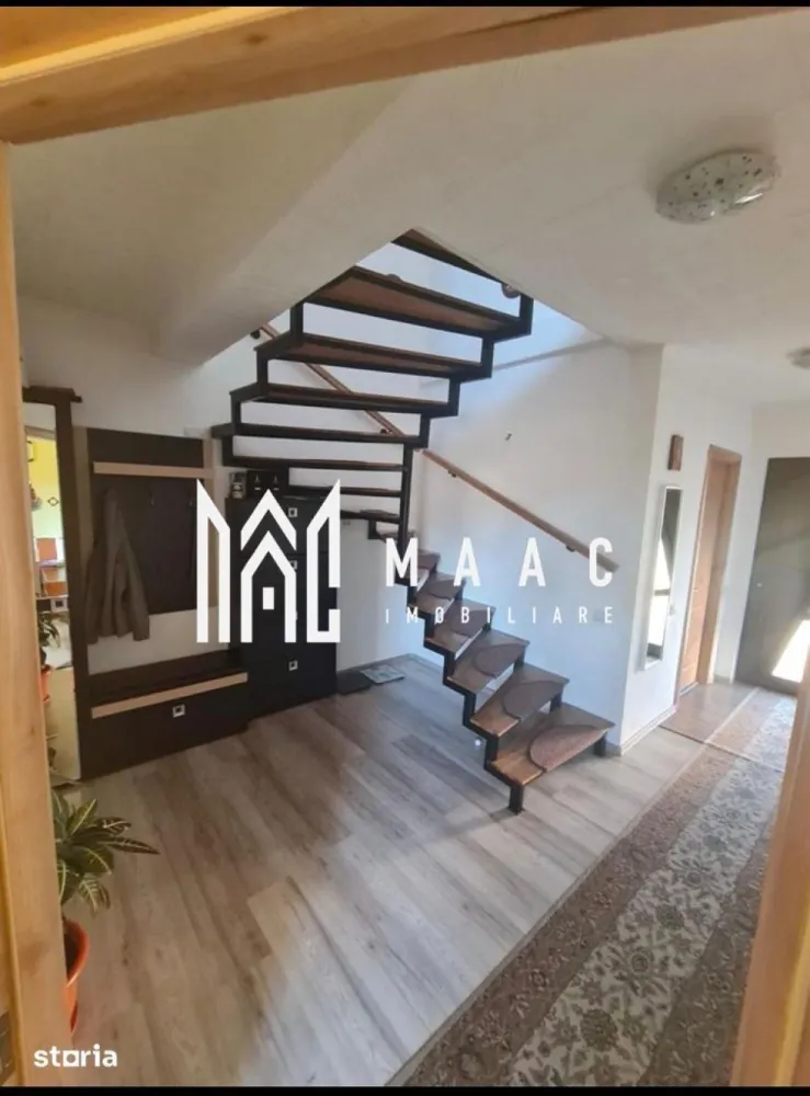 Casa | 3 camere | Teren 151 MP | Mobilata | Sura Mare - MAAC Imobiliare vă propune spre vânzare un duplex elegant, amplasat într-o zonă liniștită din Șura Mare, pe stradă privată, ideal pentru familiile care își doresc confort, intimitate și acces rapid către Sibiu.

Caracteristici:
Suprafață utilă: 90 mp
Teren în proprietate: 151 mp
Regim de înălțime: Parter + Etaj
Curte proprie amenajată
Acces auto în proprietate
Se vinde complet mobilat și utilat
Disponibil pentru mutare imediată

Compartimentare:
Parter:
Hol de acces 
Living
Bucătărie separata complet mobilată și utilată
Cămară / spațiu tehnic pentru centrala termică
Baie de serviciu

Etaj:
Hol cu acces către balcon
Dormitor matrimonial prevăzut cu dressing
Al doilea dormitor 
Baie complet utilată

Dotări și beneficii:
Mobilier și electrocasnice incluse
Compartimentare practică și funcțională
Spații de depozitare
Zonă rezidențială liniștită, cu trafic redus

Localizare și avantaje:
Situat pe stradă privată în Șura Mare
Acces rapid către municipiul Sibiu
Aproape de școală și grădiniță
Magazine și servicii în proximitate
Stație de autobuz la distanță mică
Zonă ideală pentru familii și pentru un stil de viață liniștit

Pentru mai multe detalii, specificati ca ati vazut ID: CP3130506