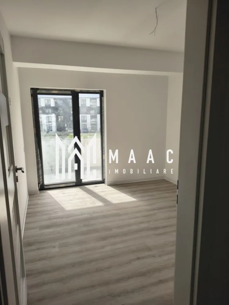 Apartament 2 camere | Decomandat | Etaj 1 | D. Stanca - MAAC Imobiliare vă propune spre închiriere un apartament cu 2 camere, aflat la prima închiriere, situat pe strada Doamna Stanca, într-o zonă apreciată pentru accesibilitate și facilitățile din apropiere.

Locuința este decomandată, amplasată la etajul 1 și dispune de o suprafață utilă de 52 mp, la care se adaugă un balcon generos, ideal pentru momentele de relaxare.

Compartimentare:

Living
Dormitor
Bucătărie
Baie
Hol
Balcon

Apartamentul se închiriază nemobilat, oferind viitorilor chiriași libertatea de a-și amenaja spațiul după propriile preferințe. Beneficiază de loc de parcare inclus și este pet friendly, fiind potrivit pentru persoanele care dețin animale de companie.

Avantaje:
Prima închiriere
Compartimentare decomandată
Etaj 1
Balcon
Loc de parcare inclus
Pet friendly
Se închiriază nemobilat
Ideal pentru rezidență pe termen lung

Se caută chiriași serioși, interesați de o chirie pe termen lung.

Pentru mai multe informații sau pentru programarea unei vizionări, contactați echipa MAAC Imobiliare.
ID: CP3165282.