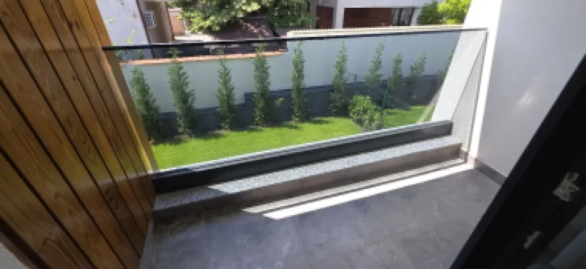 Giulesti duplex P+1 4 camere de vanzare