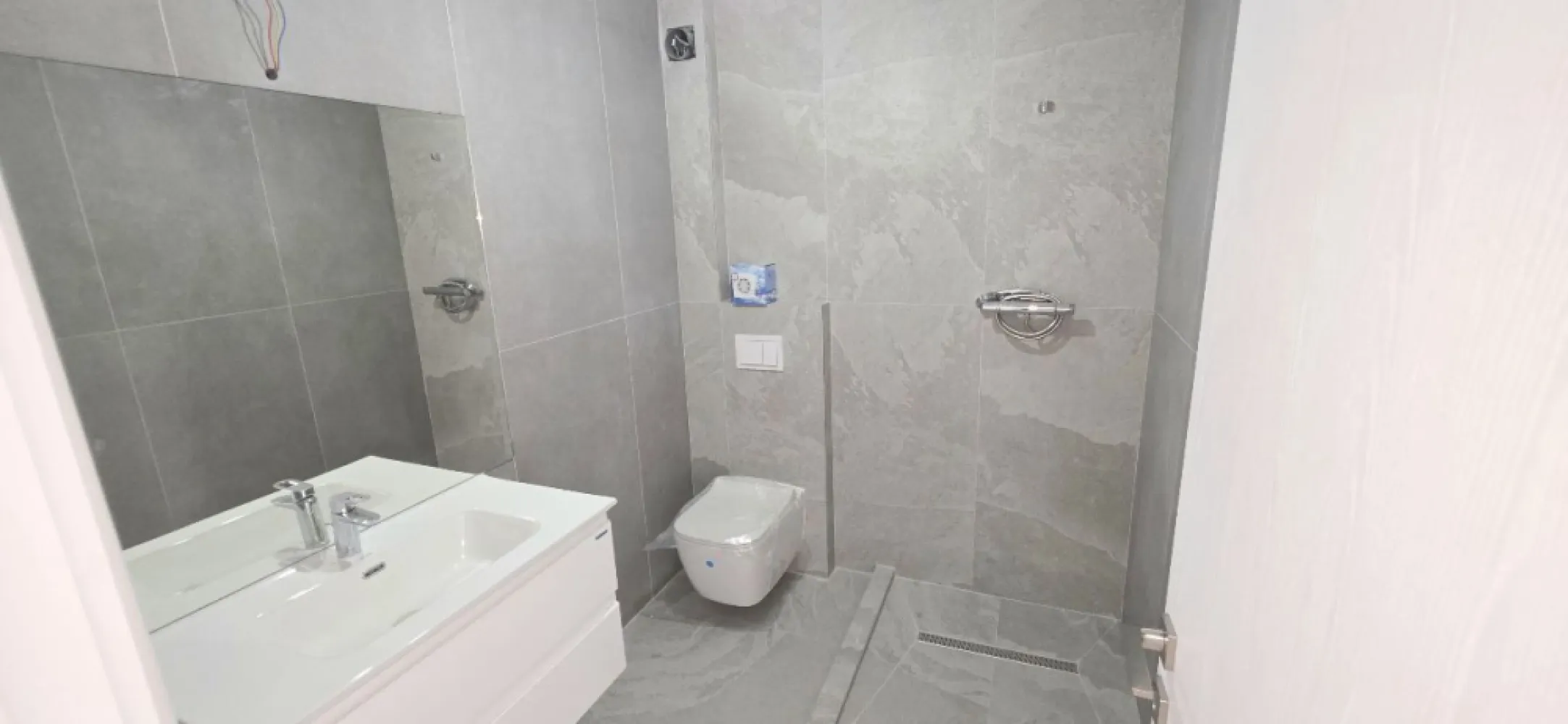 Giulesti duplex P+1 4 camere de vanzare