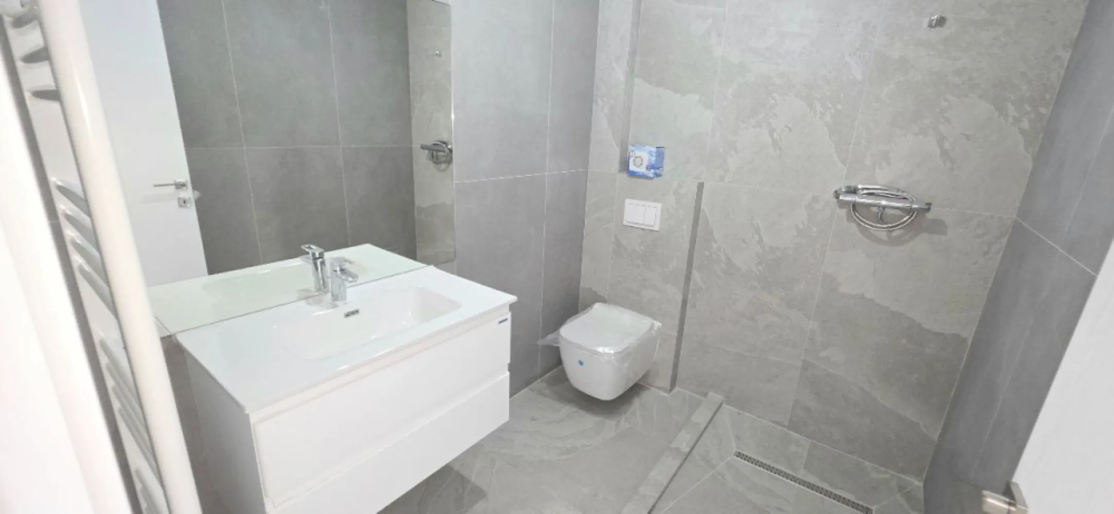 Giulesti duplex P+1 4 camere de vanzare