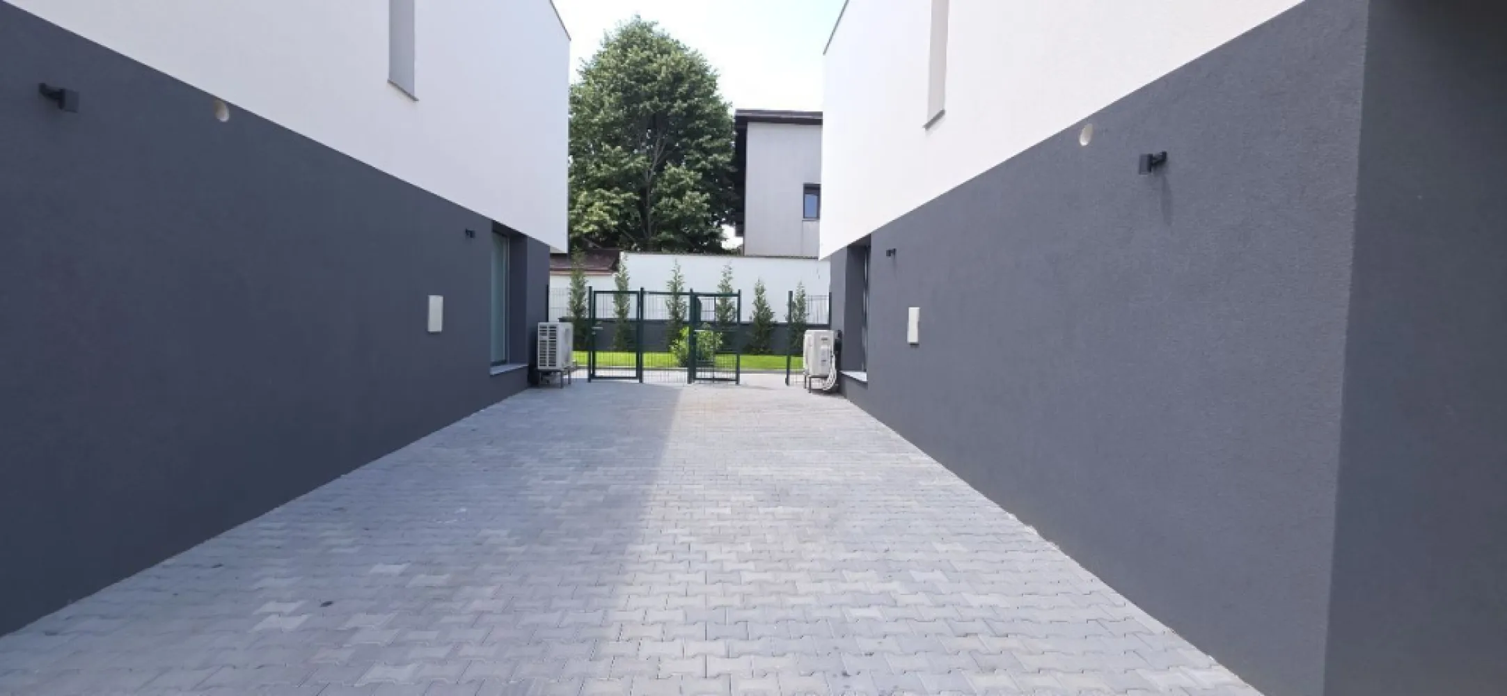 Giulesti duplex P+1 4 camere de vanzare