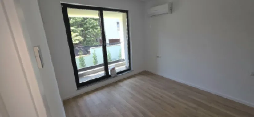 Giulesti duplex P+1 4 camere de vanzare