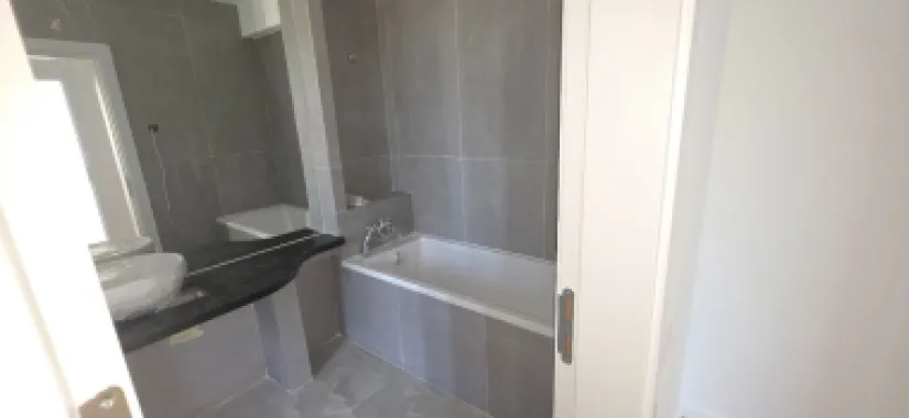 Giulesti duplex P+1 4 camere de vanzare