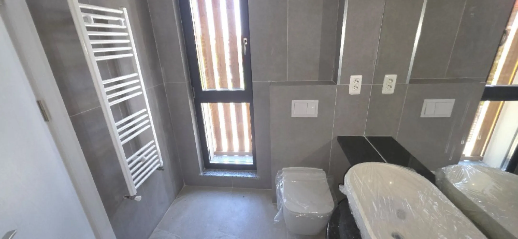 Giulesti duplex P+1 4 camere de vanzare
