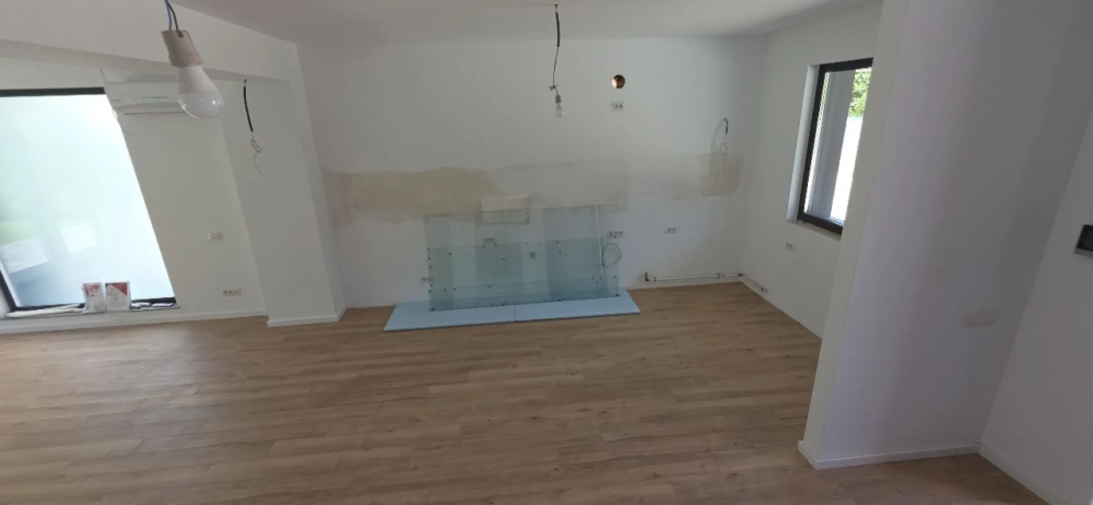 Giulesti duplex P+1 4 camere de vanzare