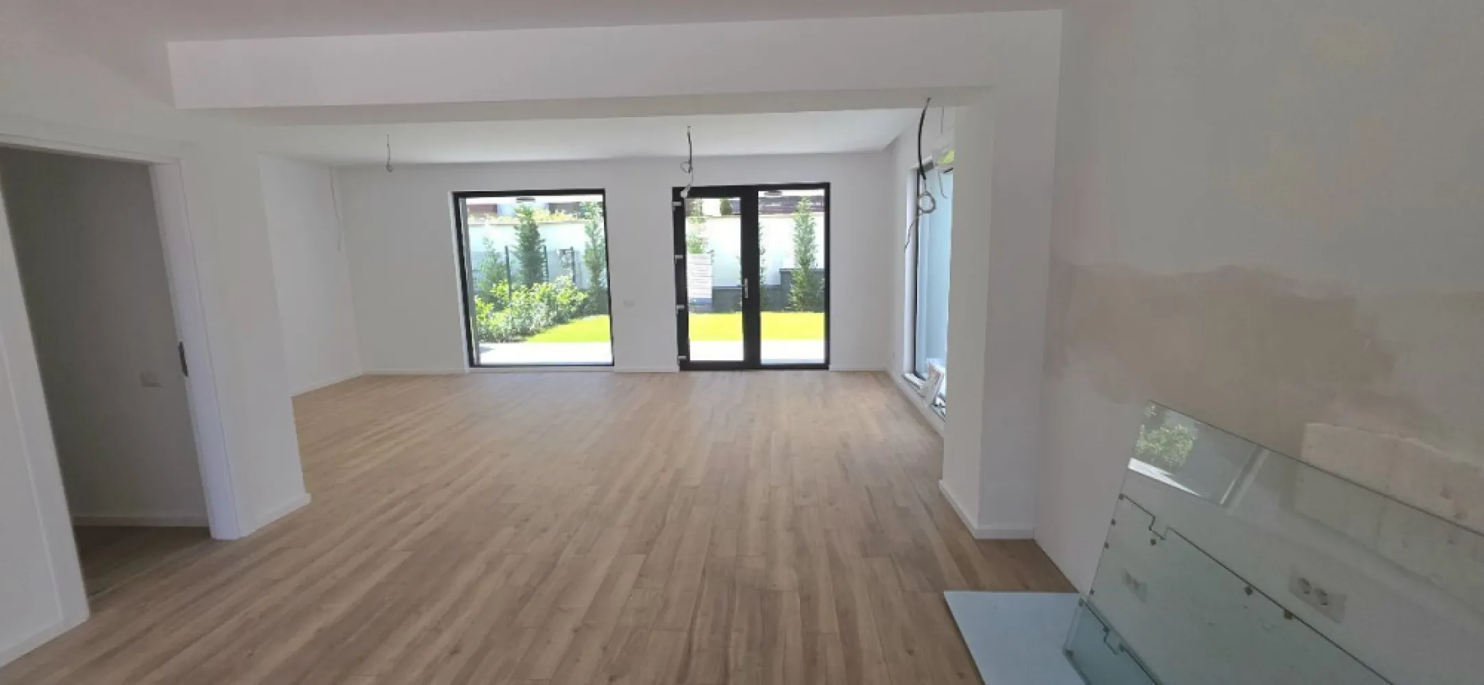 Giulesti duplex P+1 4 camere de vanzare