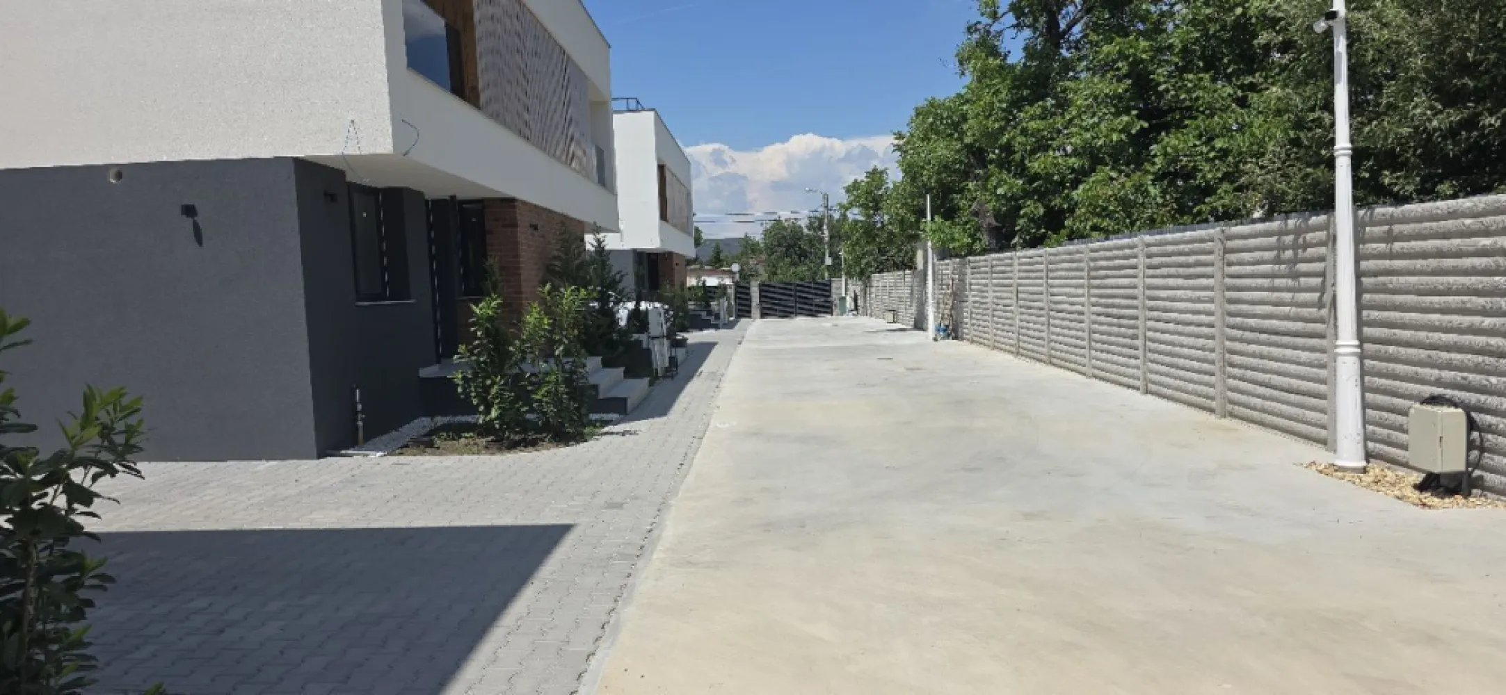 Giulesti duplex P+1 4 camere de vanzare