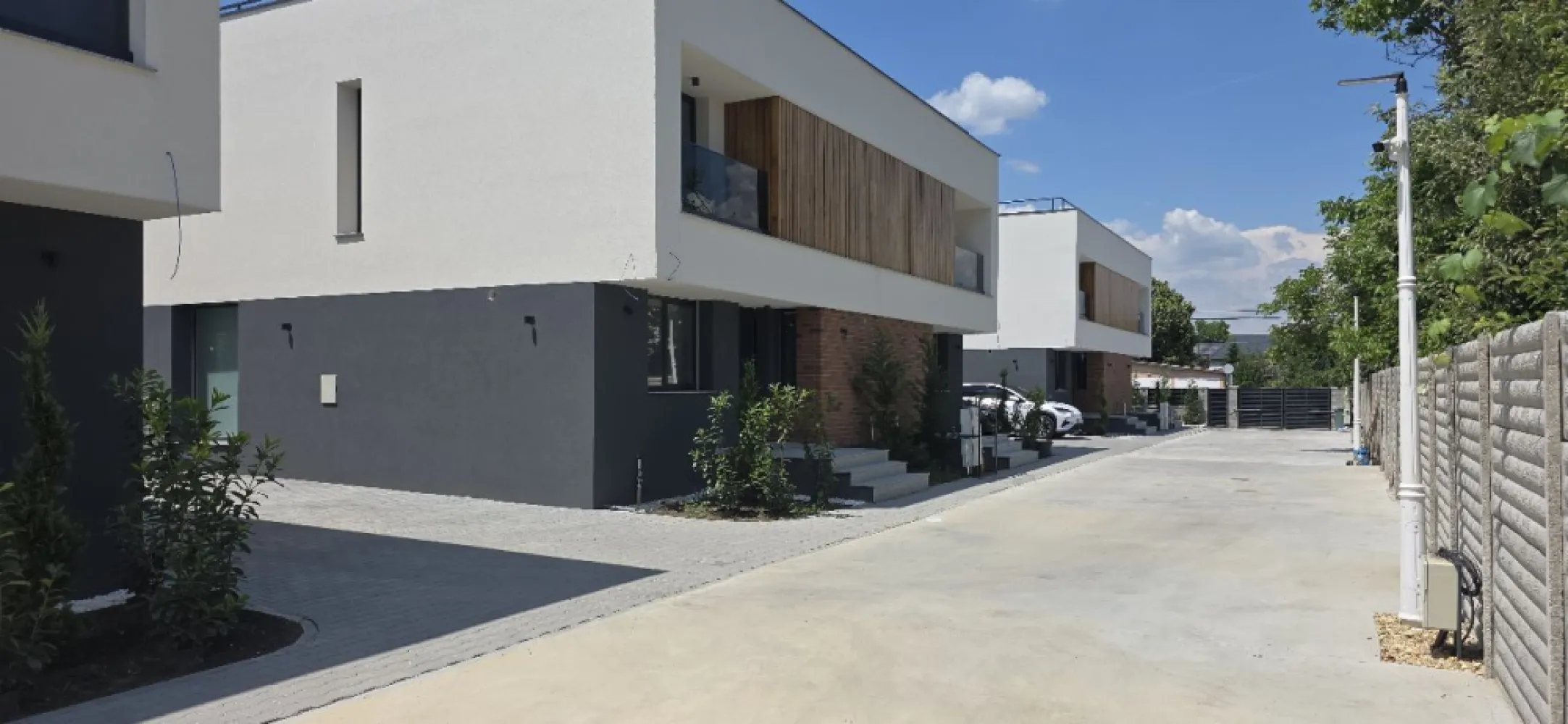 Giulesti duplex P+1 4 camere de vanzare