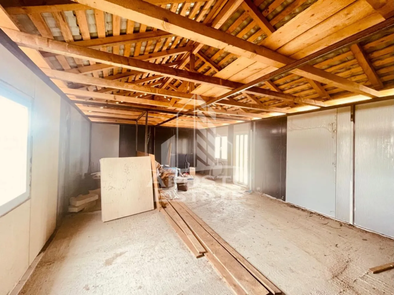 Teren Intravilan cu Constructie Zimandu Nou