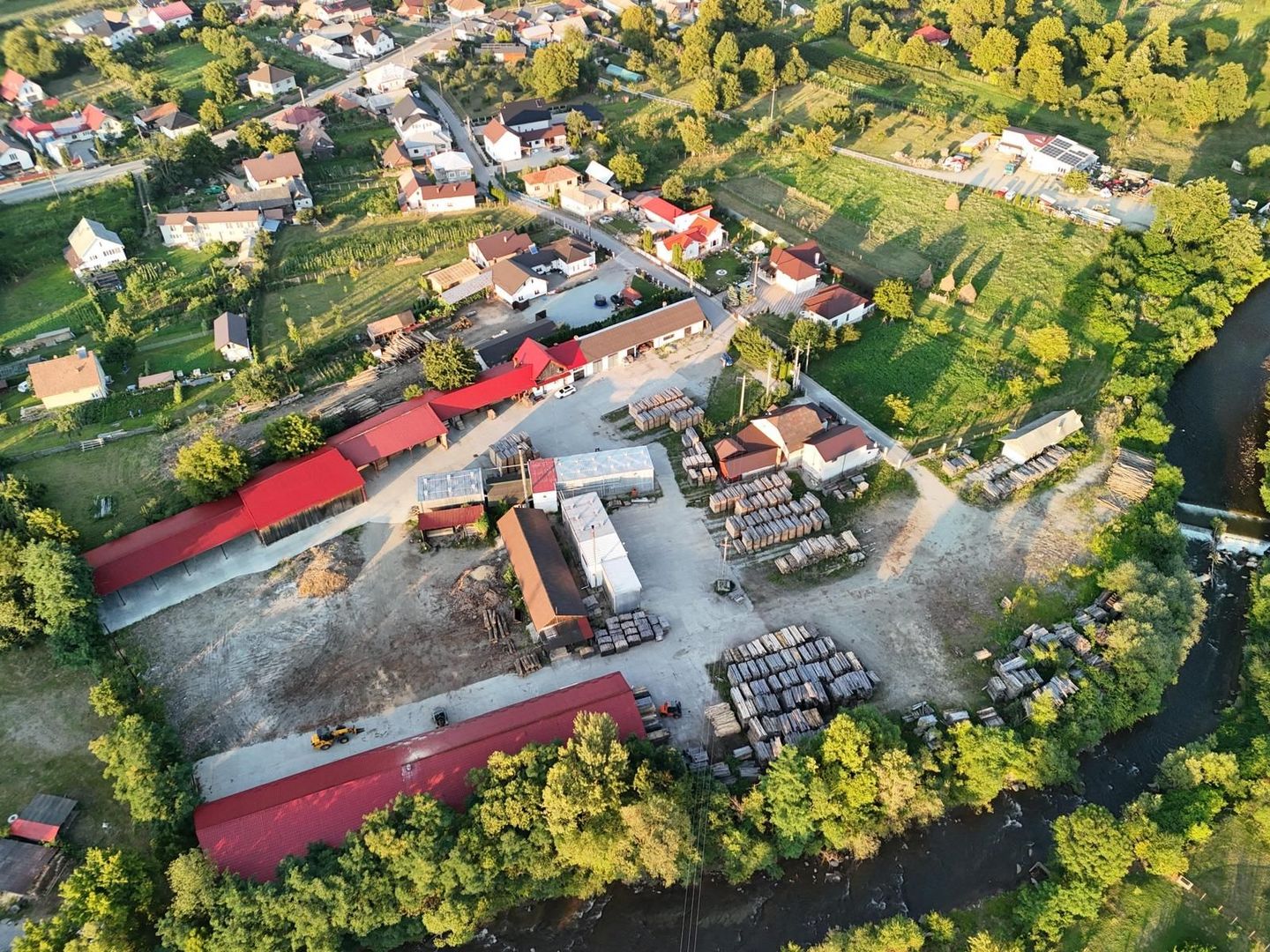 Fabrică de cherestea complet utilată & centru logistic