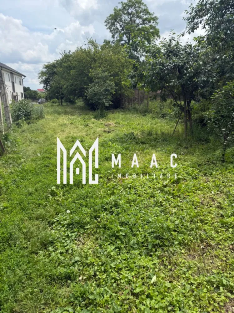 Casă individuală | 1.075 mp teren | 80 mp utili | Investiție | Zona Turnișor - Oportunitate Rară în Turnișor – Casă cu teren generos de 1.075 mp și potențial excelent de dezvoltare!

MAAC Imobiliare vă propune spre vânzare o proprietate deosebită situată în una dintre cele mai apreciate zone ale Sibiului – Turnișor, ideală atât pentru locuință, cât și pentru investiție imobiliară.

 Caracteristici principale ale proprietății:

Casă individuală
4 camere spațioase
2 băi
2 bucătării
Garaj
Teren în suprafață de 1.075 mp
Deschidere la stradă de 12.5ml
Izolatie 10 CM
 Amplasamentul oferă acces facil către principalele puncte de interes ale orașului, într-o zonă liniștită și bine dezvoltată.

 Potențial urbanistic excelent:
POT: 35%
CUT: 0,7

Pe teren se pot edifica construcții cu următoarele regimuri de înălțime:
 S + P + 1 + M
 S + P + 1 + R
 S + D + P + M

Această proprietate reprezintă o alegere ideală pentru dezvoltatori, investitori sau pentru cei care își doresc o locuință cu teren generos și multiple posibilități de extindere.

 Fie că doriți să renovați și să valorificați construcția existentă sau să dezvoltați un nou proiect imobiliar, această ofertă vă pune la dispoziție spațiul și parametrii urbanistici necesari pentru a transforma orice idee în realitate.

 Pentru mai multe detalii sau pentru a programa o vizionare, vă rugăm să ne contactați, specificând ID:CP3167377