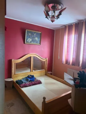 De vanzare apartament cu 4 camere, Dunarea Mall, 95.000 euro