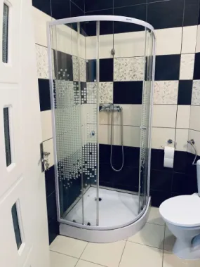 De inchiriat apartament cu o camera Centru, 280 euro