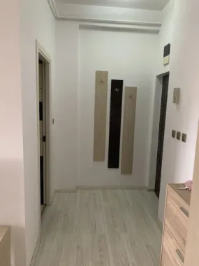 De inchiriat apartament cu o camera Centru, 280 euro
