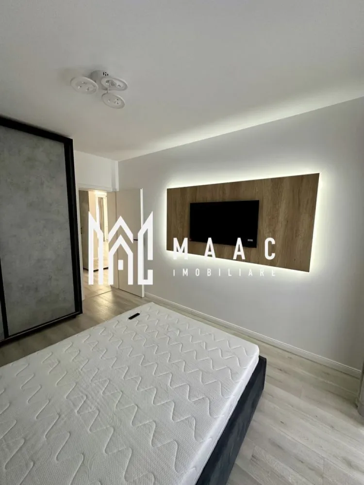 Apartament 3 camere | Etaj 3 | Parcare | Balcon | Doamna Stanca - MAAC Imobiliare vă propune spre închiriere un apartament cu 3 camere, situat pe strada Doamna Stanca, într-o zonă aflată în continuă dezvoltare, cu acces facil către centre comerciale, mijloace de transport și principalele puncte de interes din Sibiu.

Apartamentul este complet mobilat și utilat, fiind pregătit pentru mutare și oferind toate dotările necesare pentru un trai confortabil.

Detalii proprietate
3 camere
Balcon
Spații de depozitare
Loc de parcare inclus
Complet mobilat și utilat
Disponibil începând cu data de 1 august
Dotări și beneficii
Electrocasnice și electronice necesare pentru confortul zilnic
Mobilier modern și funcțional
Spații bine compartimentate
Luminozitate naturală
Costuri eficiente de întreținere
Avantaje locație
Situat pe strada Doamna Stanca
Aproape de stații de autobuz și mijloace de transport în comun
Magazine de cartier în imediata apropiere
Acces rapid către centre comerciale, farmacii și servicii
Conexiune facilă către centrul orașului și alte zone de interes
Pentru mai multe informații sau pentru a programa o vizionare, nu ezitați să ne contactați, specificand ID: CP3166813