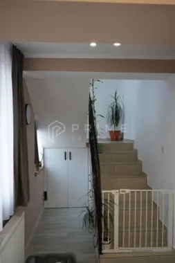 Casă familială spațioasă în zonă liniștită | Sângeorgiu de Mureș |
