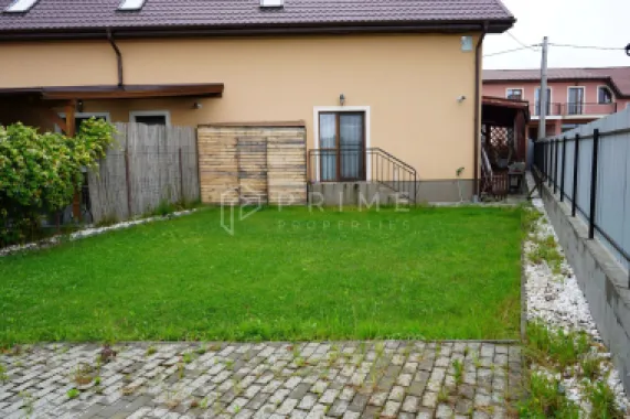 Casă familială spațioasă în zonă liniștită | Sângeorgiu de Mureș |