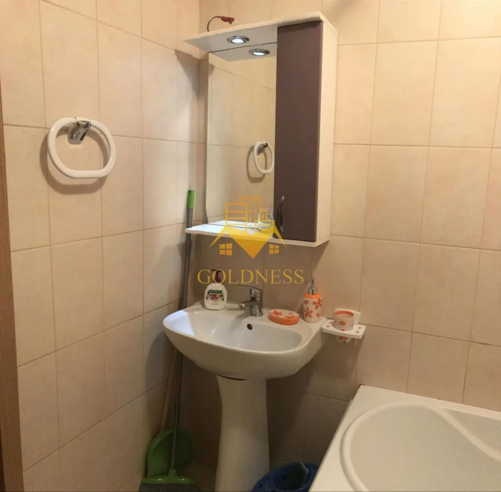1 camera decomandată, Zorilor, Calea Turzii, Parcare, Centrala proprie