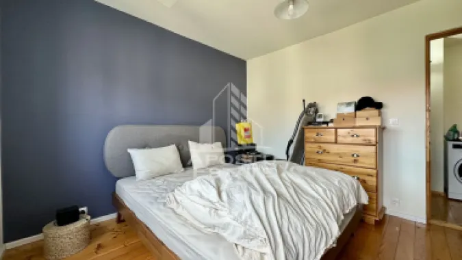 Apartament de vanzare cu 3 camere, 2 bai si o boxa, zona Torontalului