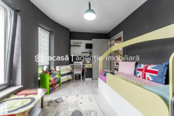 Vilă P+1 | Zona Subcetate | bazin, sală, pista biciclete în vecinătate