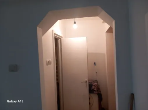 BRASADAS vinde ap 2 cam 33mp CARAMIDA la etajul 4 în Micro 14.