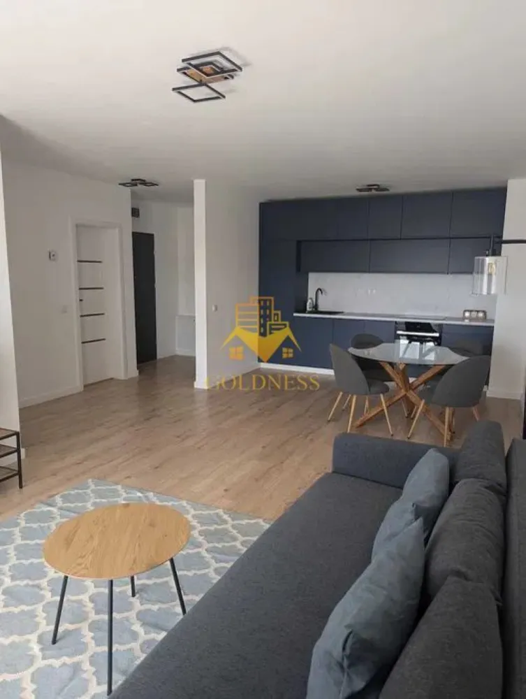 2 camere, premium, bloc nou, Marasti, The Nest, The Ofiice, 21 Dec - GOLDNESS Imobiliare vă propune spre închiriere un apartament cu 2 camere complet mobilat și utilat, la etajul 4 într-un imobil de 7 etaje, în cartierul Marasti. Apartamentul este compartimentat astfel:
 - dormitor cu pat matrimonial, dressing, noptiere
 - living cu bucatarie open-space complet utilată, canapea extensibla, loc de servit masa 
 - baie cu cabina de dus, calorifer port prosop inox și dulap pentru depozitare.
 - terasa de7 mp.

Imobilul este dotat cu toate cele necesare- centrală proprie, mașină de spălat haine, frigider, plită electrică, hotă, TV, etc. 
Se află în apropierea stațiilor de transport în comun, magazine, restaurante, spații verzi, farmacii, etc. 
Dispune de parcare subterana inclusa in pret!

Dacă sunteți interesați de acest apartament și doriți să îl vizionați, dar și pentru alte oferte sau detalii nu ezitați să ne contactați telefonic sau prin e-mail - goldnessimobiliare@gmail.com. Vă stăm la dispoziție!