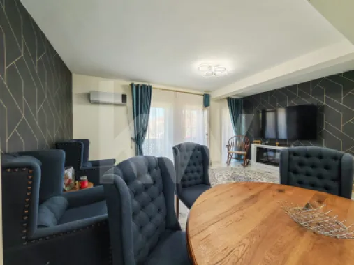 Apartament 3 camere, 2băi curte 86mp, parcare privată, zona Primarie, Selimbăr