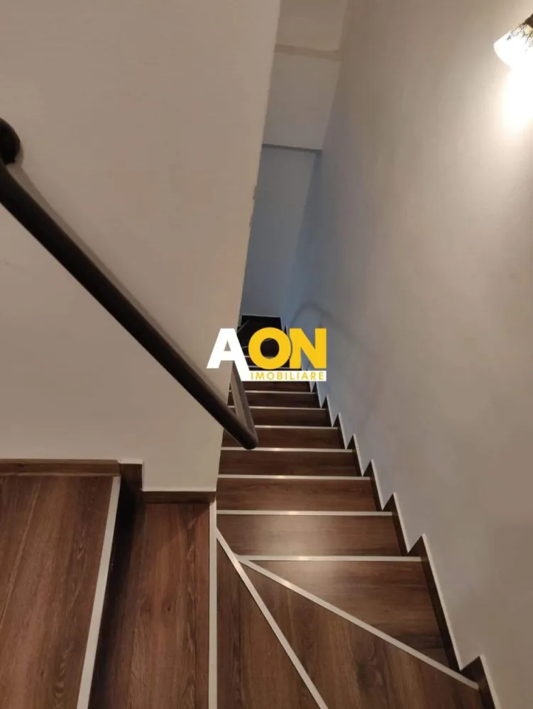 Apartament cu 3 Camere, Scară interioară, Zona Gară