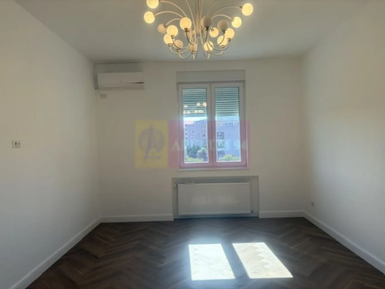 Apartament superb renovat integral Drumul Sarii.