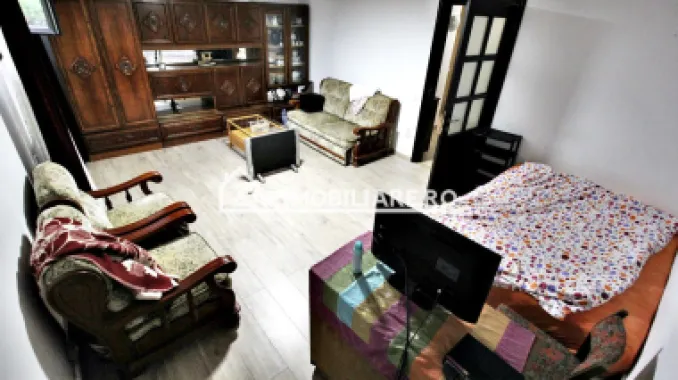 Cazare muncitori Casa 3 camere, 100 mp, 1.000 mp teren,
