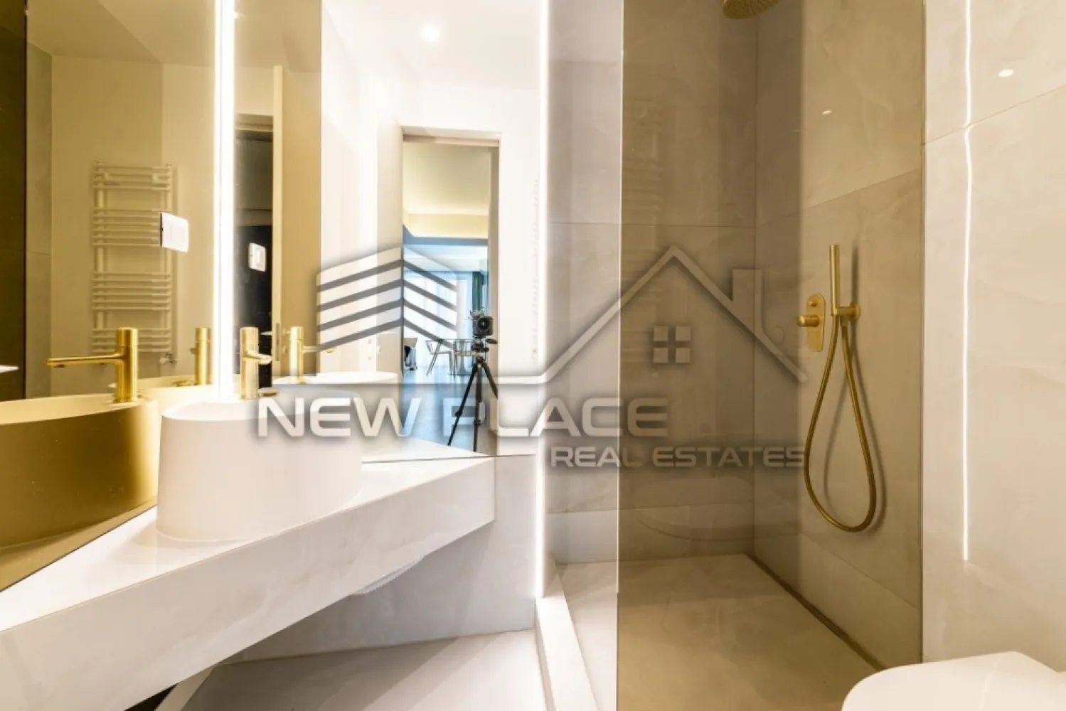 CORTINA NORTH | Apartament exclusivist | 1,300 + TVA | Terasa de 11 mp