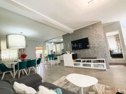 Duplex modern | Complet Mobilat și Utilat I Curte amenajată I Unirii