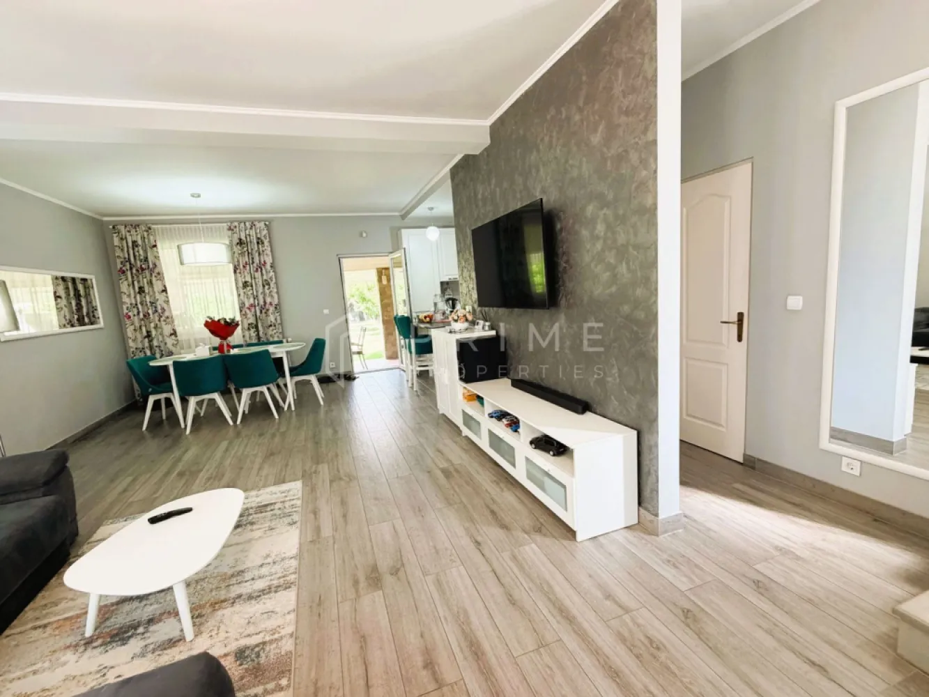 Duplex modern | Complet Mobilat și Utilat I Curte amenajată I Unirii