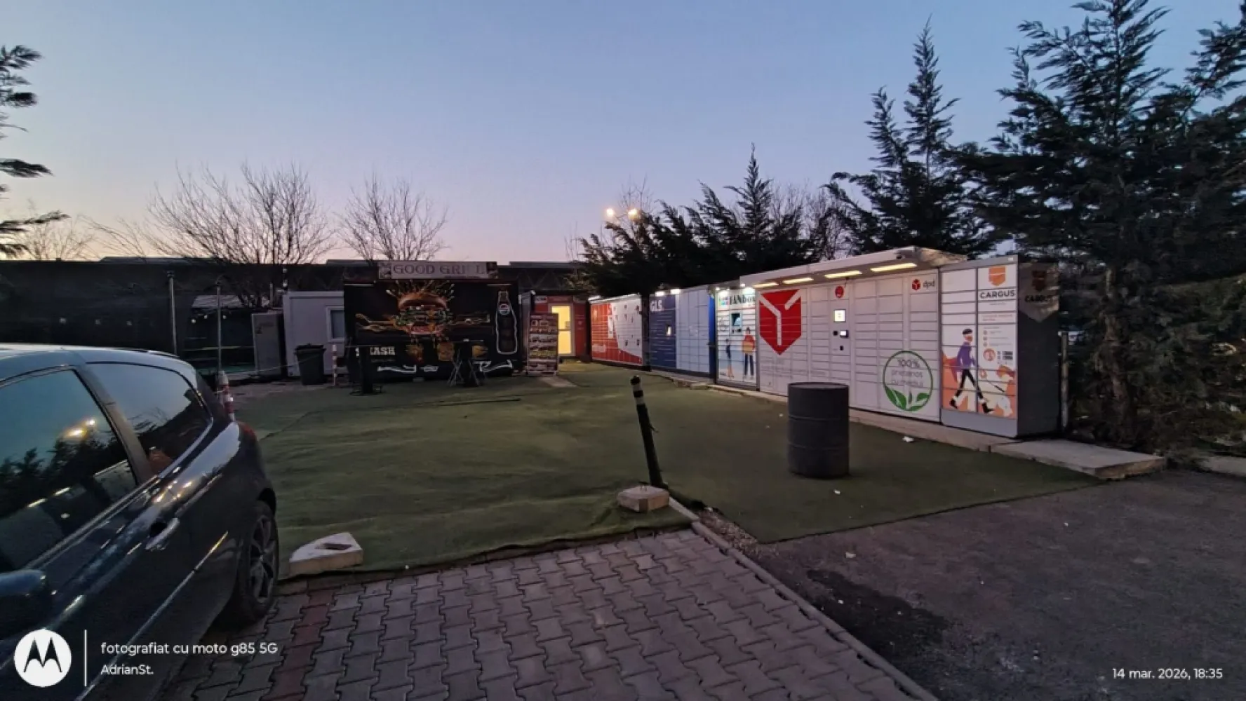 Teren de Inchiriat - Berceni - 1700 mp - Va propun spre inchiriere un teren cu documentatie de urbanism actualizata. Noul certificat de urbanism permite dezvoltarea unui ansamblu imobiliar mixt, incluzand aparthotel si locuinte colective, cu regim de inaltime de pana la 2 subsoluri + P + 11 ETAJE.

Fata de certificatul anterior, care permitea spalatorie (self-service) , oportunitatile de dezvoltare sunt semnificativ extinse.

Terenul se afla intr-un complex rezidential (nu mai exista terenuri in zona) . 

2 loturi (1700 mp; 28 mp)

1+1+50 % din prima chirie (comision agentie)

Alexximob Estate

tel. 0751454742